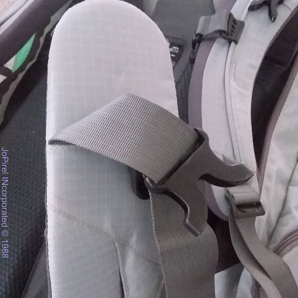 Eagle Creek Green Hiking Frame Backpack 75 L